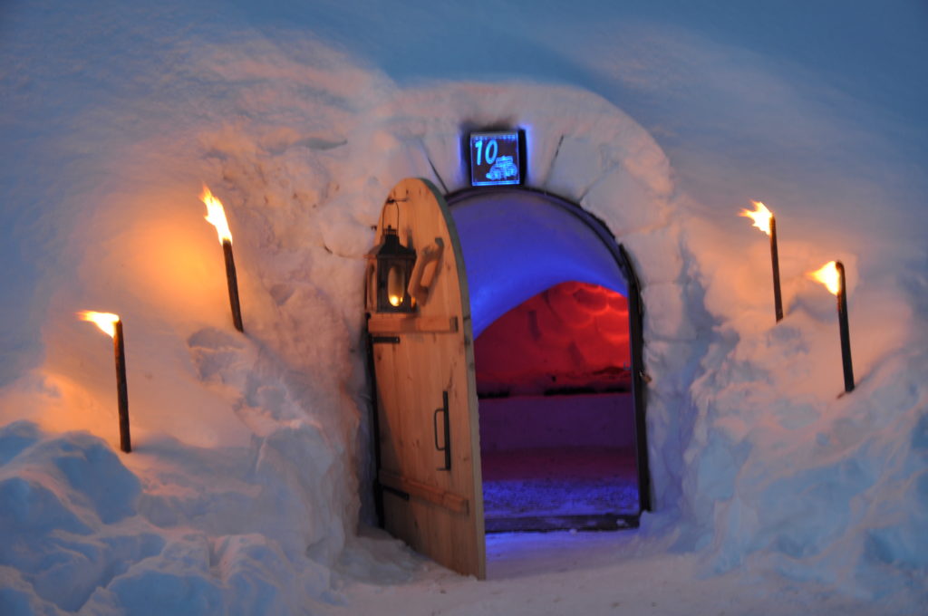 innsbruck-khutai-sporthotel-ingang-iglo