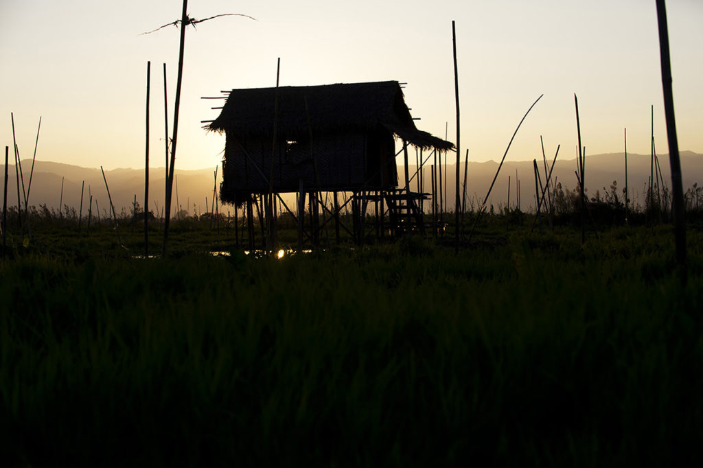 myanmar-inle-lake-zonsondergang