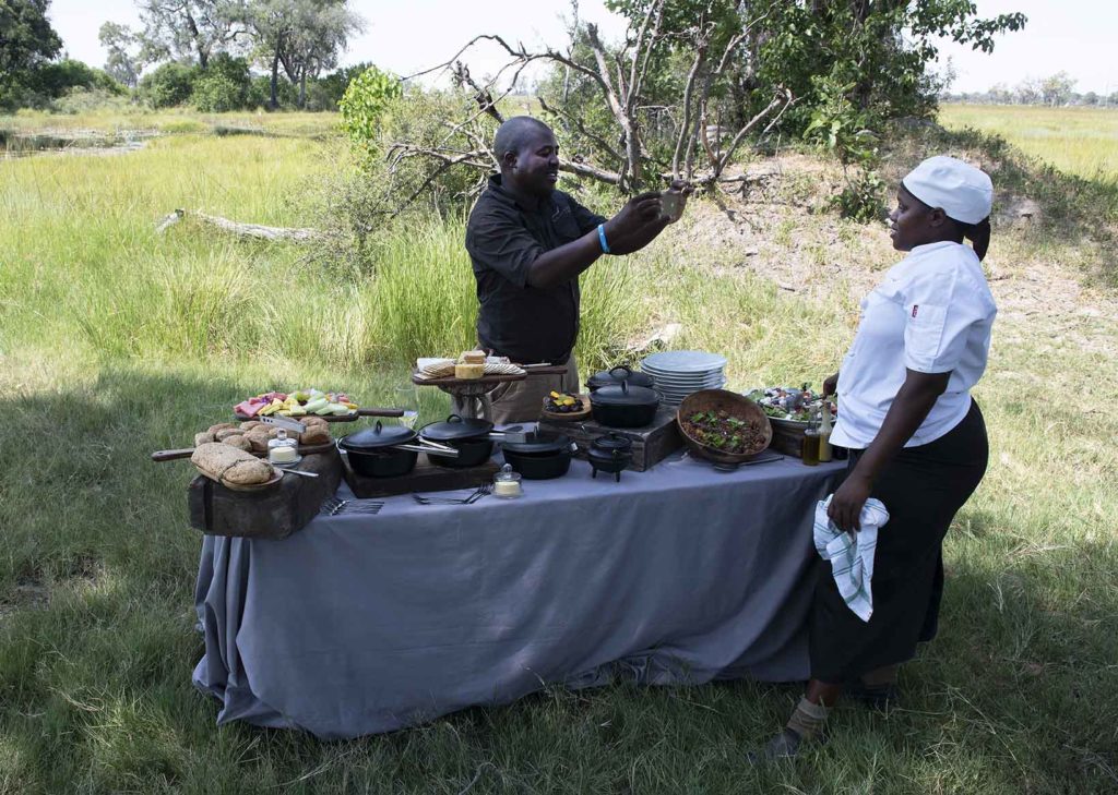 botswana-wilderness-safaris-lunch