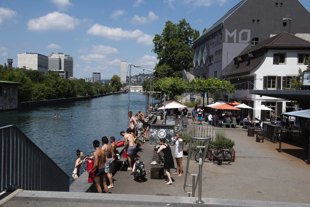 zurich-rivier-frisse-duik