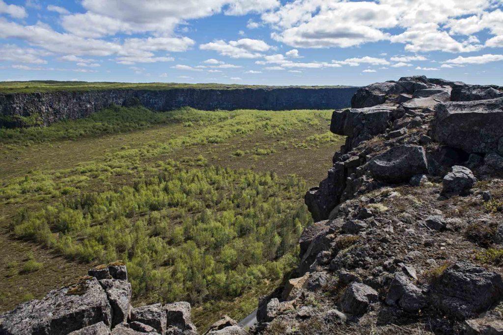 noord-ijsland-asbyrgi-canyon