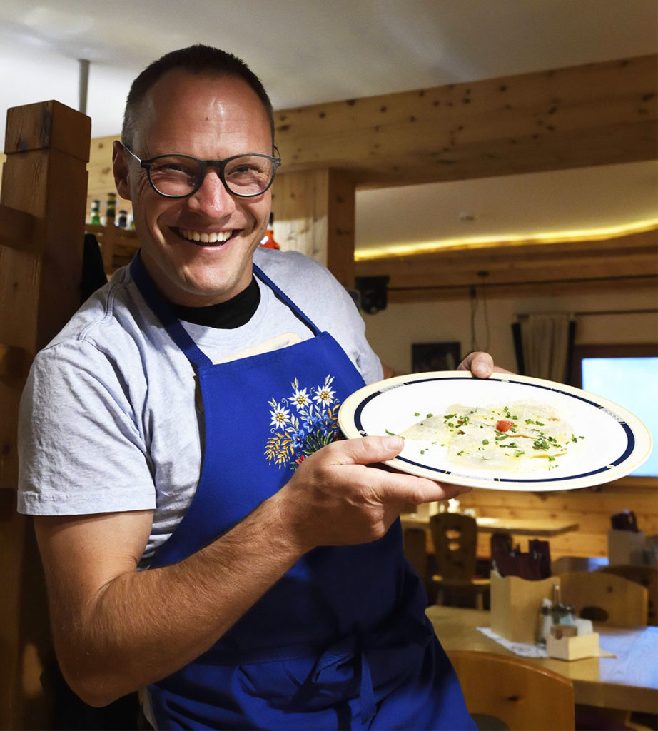 gastheer-raschötzhütte-dolomieten-henk-bothof