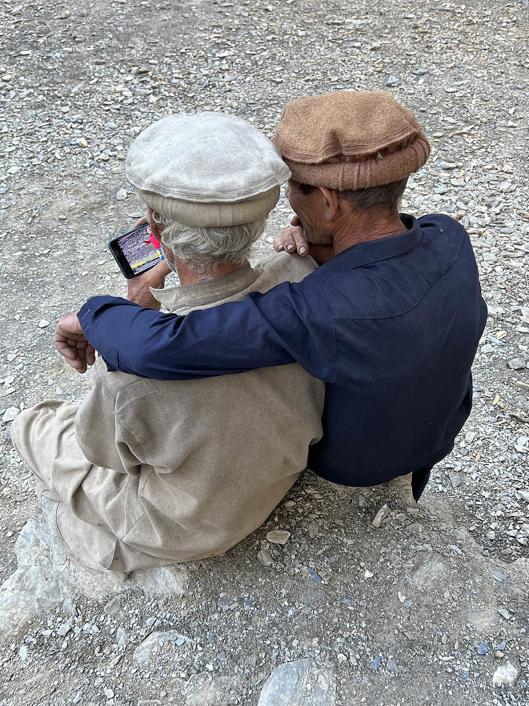 best-friends-kalash-mannen-pakistan-henk-bothof