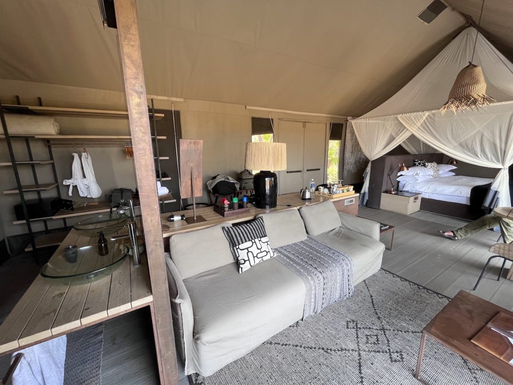 tent-linkwasha-hwange-angelique-van-os