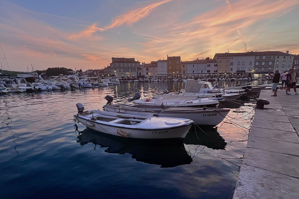 Cres-kroatië-haven-zonsondergang-angelique-van-os