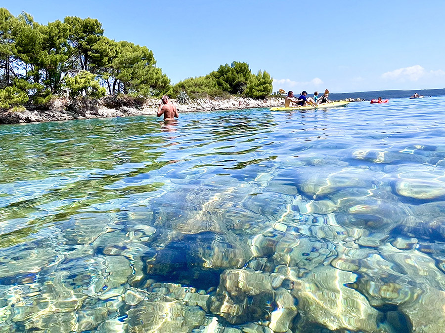 zwemmen-strand-lusinj-kroatie-avo