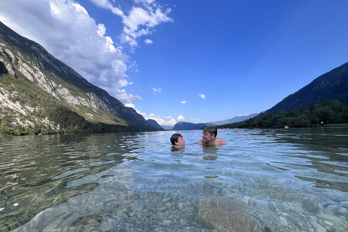 erik-en-kasper-meer-van-bohinj-slovenie-avo
